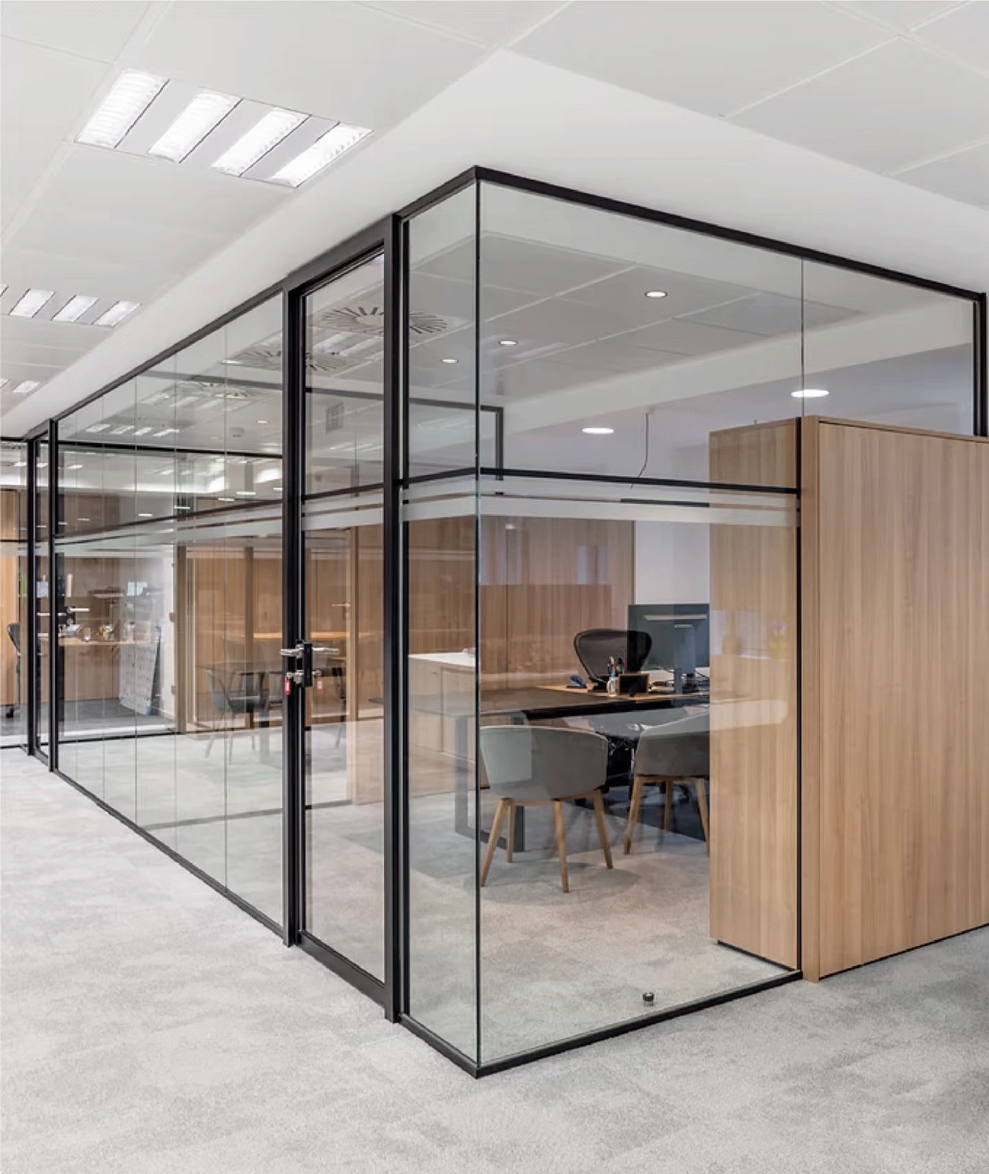 Benefits of PDLC Switchable Film for Office Partitions