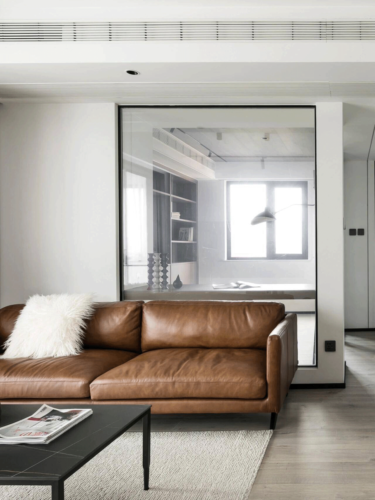 Dimming Glass